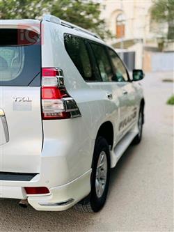 تۆیۆتا لاندكروزر پرادۆ